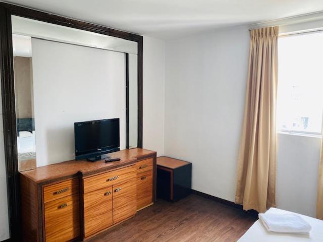 Ta Hotel Куала Лумпур Екстериор снимка
