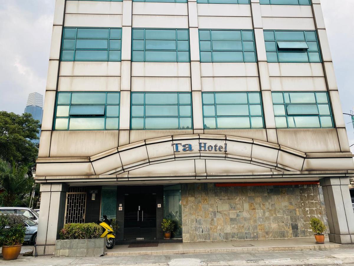 Ta Hotel Куала Лумпур Екстериор снимка