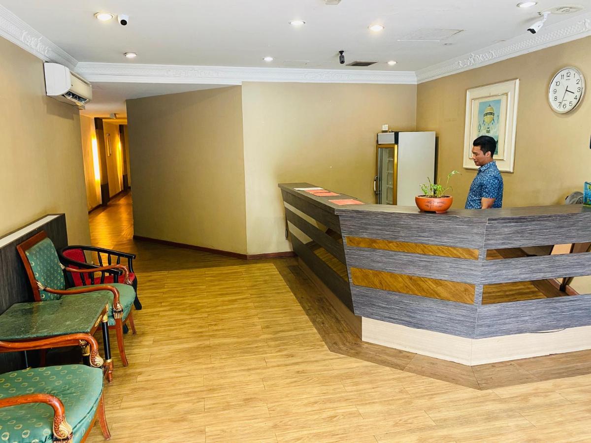 Ta Hotel Куала Лумпур Екстериор снимка